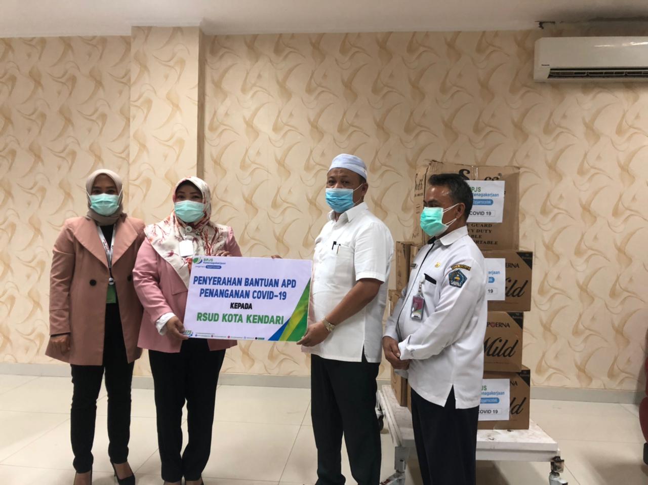 Dua RS di Kendari Dapat Bantuan APD dari BPJamsostek Sultra