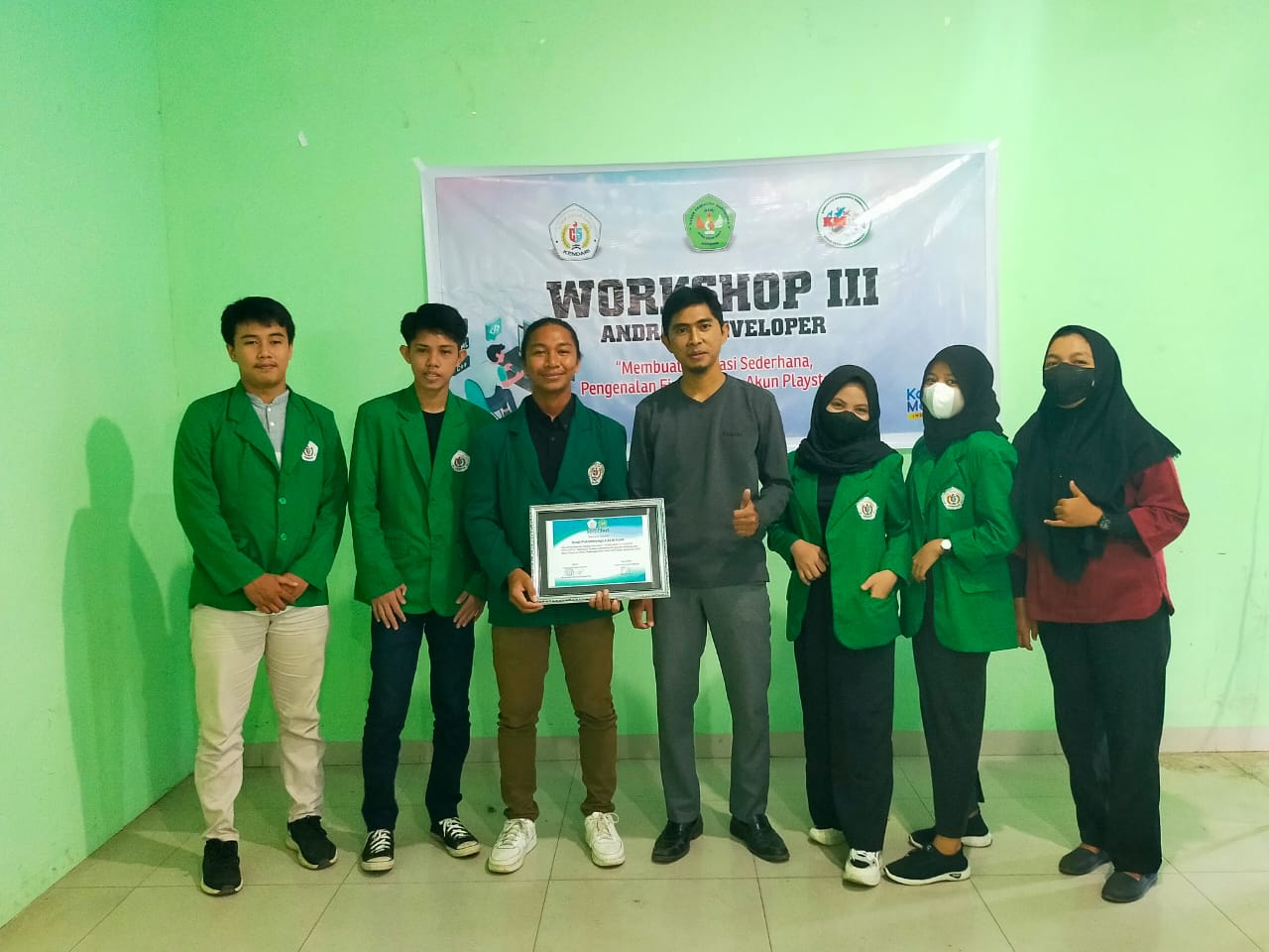 BEM STMIK Catur Sakti Kendari bersama KMTS Gelar Workshop Android Developer