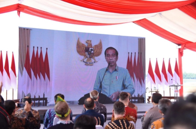 Sambutan Virtual di Acara Puncak HPN 2022, Presiden Tampil dengan Kemeja Tenunan Masalili