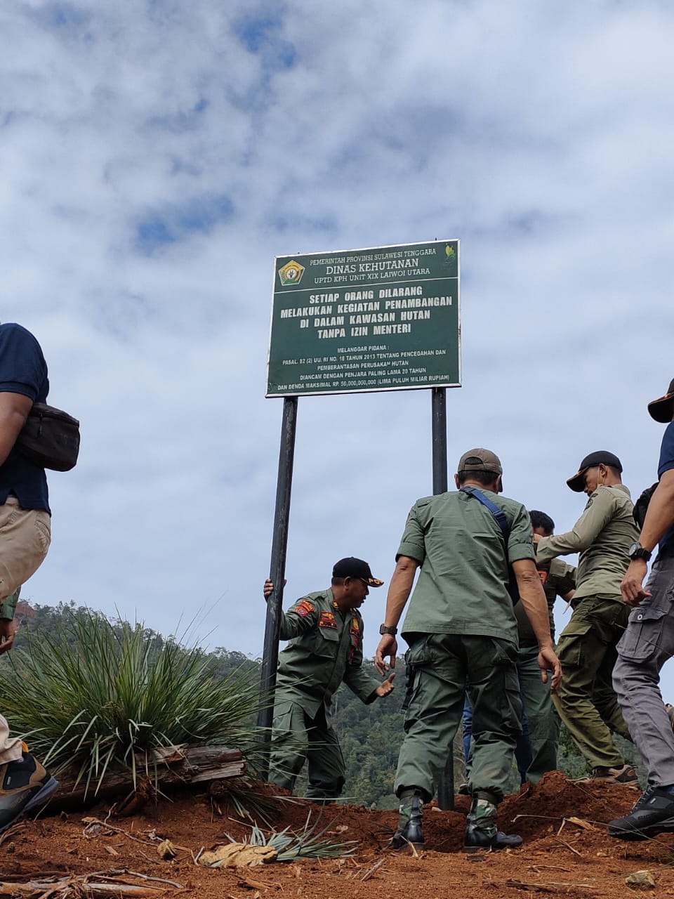 Dishut Sultra Usut Perambahan Ratusan Hektare Hutan Lindung di Wilayah IUP PT. MOM