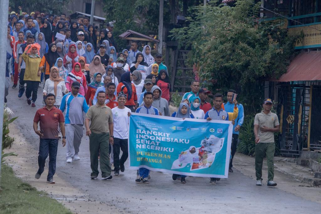 Peringati HKN ke-58, Puskesmas Buranga Gelar Jalan Santai dan Pemeriksaan Kesehatan Gratis